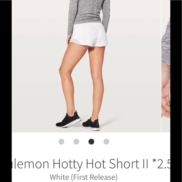 lululemon athletica Pants - LULULEMON Hotty Hot Shorts 2.5